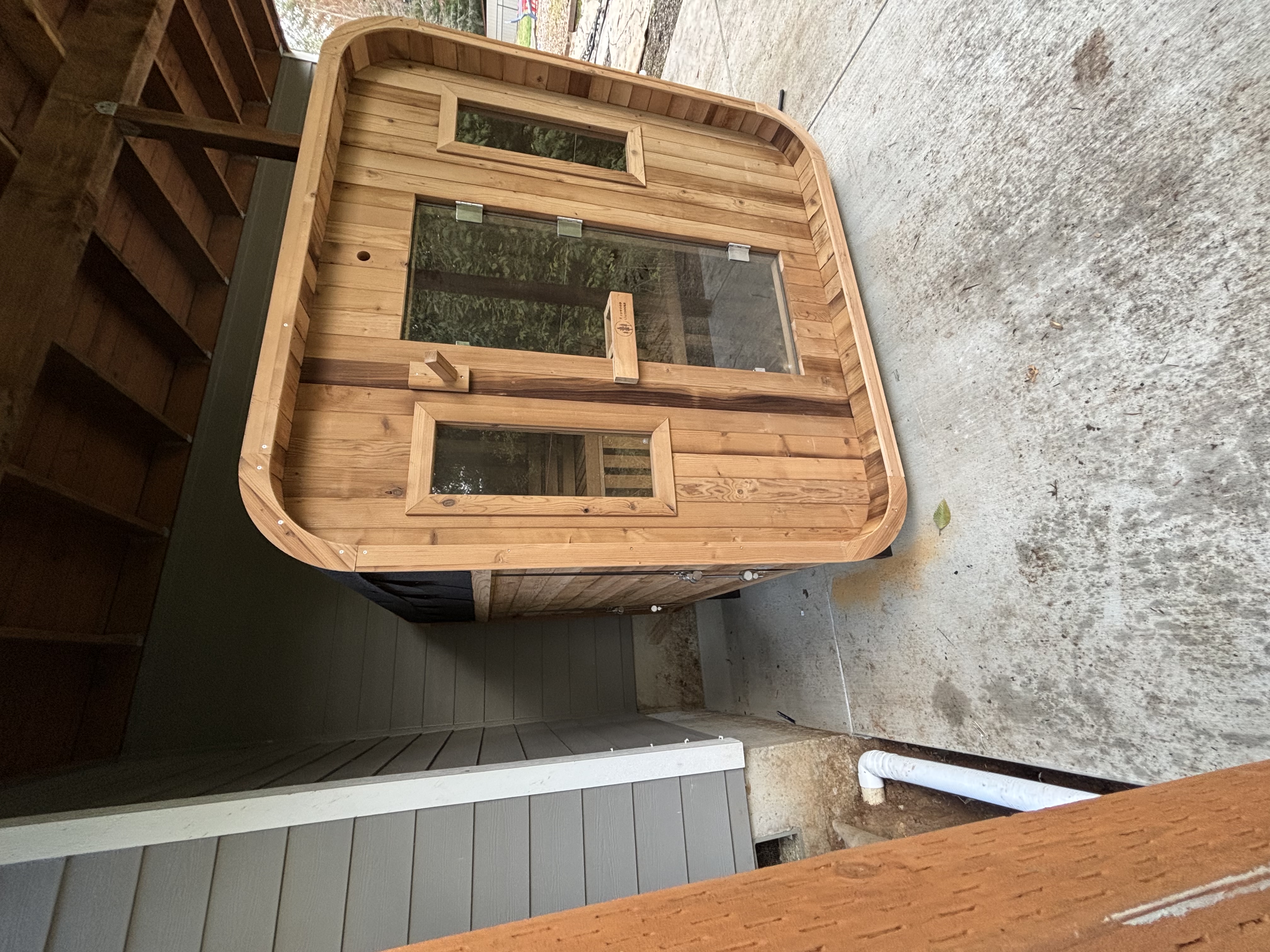 Custom cedar sauna construction in Clark County